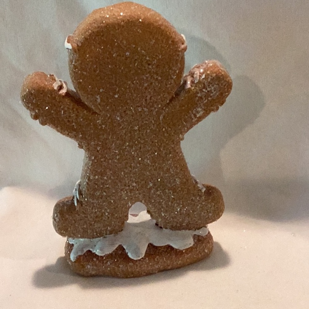 Gingerbread Boy & Girl - Picture 3 of 5